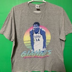 NBA Milwaukee Bucks Giannis Antetokounmpo Retro T-Shirt